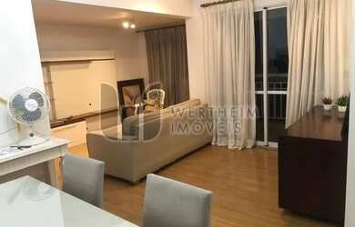 Imagem: O apartamento possui 2 Dormitórios, 1 Banheiro, 2 Vagas na