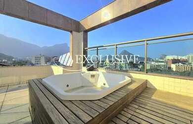 Imagem: O apartamento na cobertura possui 3 Dormitórios, 4 Banheiros