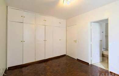 Imagem 15: Apartamento amplo em área nobre, 4 dormitórios sendo 2 suítes e 2 vagas...