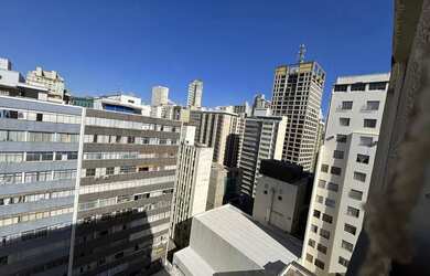 Imagem 3: Sala co mbanheiro, 19 andar, Centro, BH