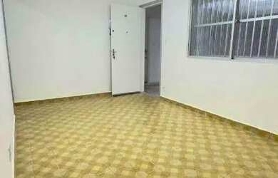 Imagem: O apartamento possui 1 Dormitório, 1 Banheiro, 1 Vaga na garagem