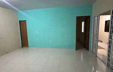 Imagem: A casa possui 1 Dormitório, 1 Banheiro, 50m² de Área e está