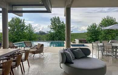 Imagem 12: Sobrado à venda com 6 suítes na Condomínio Quinta da Baroneza II em Bragança Paulista