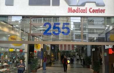 Imagem: O depósito possui 1 Vaga na garagem, 30m² de Área e está