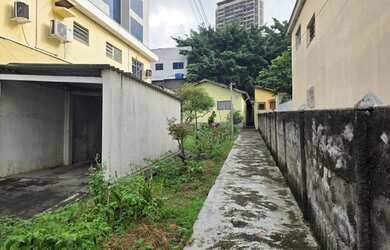 Imagem: O terreno possui 337m² de Área e está localizado em Centro