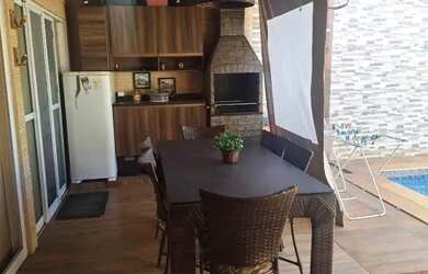 Imagem 4: Casa com piscina, 2 quartos na linha verde