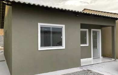 Imagem: A casa à venda possui 2 Dormitórios, 1 Banheiro, 1 Vaga na