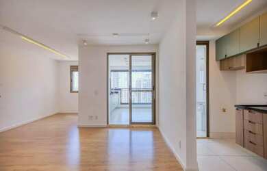 Imagem: O apartamento possui 3 Dormitórios, 2 Banheiros, 2 Vagas na