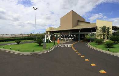 Imagem: O terreno à venda possui 408m² de Área e está localizado