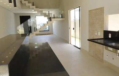 Imagem 2: CASA DE ALTO PADRÃO NO CONDOMÍNIO BOSQUE DA LIMEIRA - RESENDE RJ