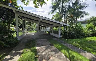 Imagem: A casa possui 4 Dormitórios, 3 Banheiros, 2 Vagas na garagem