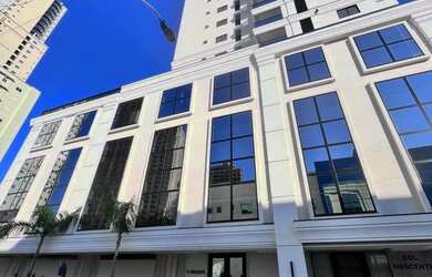 Imagem: O apartamento possui 3 Dormitórios, 4 Banheiros, 2 Vagas na