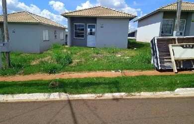 Imagem: A casa possui 1 Dormitório, 1 Banheiro, 160m² de Área e