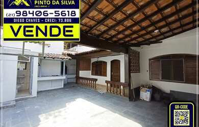 Imagem: A casa possui 3 Dormitórios, 2 Banheiros, 1 Vaga na garagem