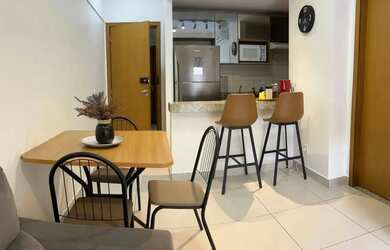 Imagem: O apartamento possui 1 Dormitório, 1 Banheiro, 2 Vagas na garagem