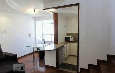 Imagem: O apartamento possui 1 Dormitório, 1 Banheiro, 1 Vaga na garagem