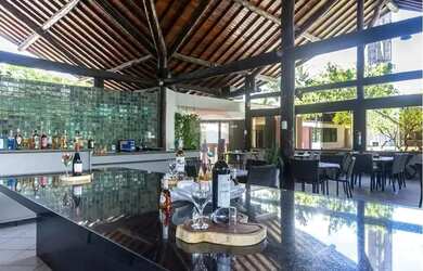 Imagem 5: Luxo à Beira-Mar: Apt Frente Piscina no Nannai Residence, Muro Alto