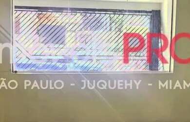 Imagem: O depósito possui 3 Vagas na garagem, 255m² de Área e está