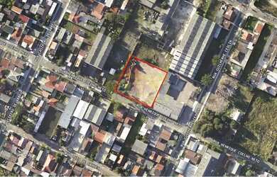 Imagem: O terreno possui 2.400m² de Área e está localizado em Vargem