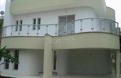 Imagem: A casa em condomínio possui 3 Dormitórios, 5 Banheiros, 4