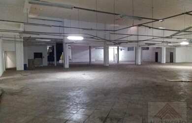 Imagem: O depósito possui 3.500m² de Área e está localizado em