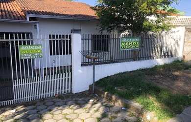 Imagem: A casa possui 3 Dormitórios, 2 Banheiros, 180m² de Área e