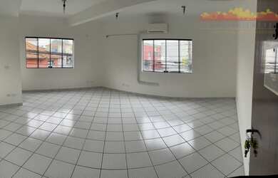 Imagem: O depósito possui 35m² de Área e está localizado em Vila