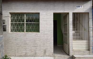 Imagem: A casa possui 2 Dormitórios, 1 Banheiro, Imóvel novo e está