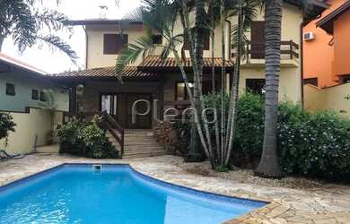 Imagem: A casa em condomínio possui 3 Dormitórios, 5 Banheiros, 4