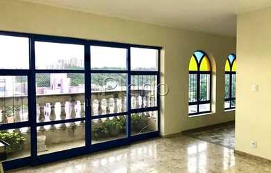 Imagem: O apartamento possui 3 Dormitórios, 3 Banheiros, 182m² de