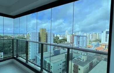 Imagem: A casa possui 3 Dormitórios, 3 Banheiros, 2 Vagas na garagem