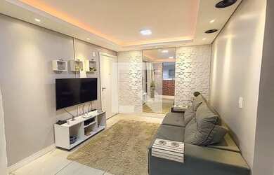 Imagem: O apartamento possui 2 Dormitórios, 1 Banheiro, 1 Vaga na garagem