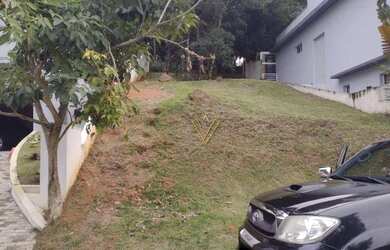 Imagem: O terreno possui 250m² de Área e está localizado em Quintas