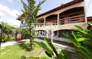 Imagem: A casa possui 5 Dormitórios, 3 Banheiros, 4 Vagas na garagem