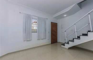 Imagem: A casa em condomínio possui 2 Dormitórios, 2 Banheiros, 1