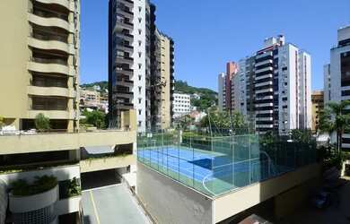 Imagem 11: Apartamento semimobiliado com vista para o mar, 4 dormitórios, sendo 2 suítes, 2 vagas