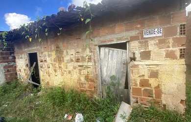 Imagem: A casa possui 1 Dormitório, 1 Banheiro e está localizado