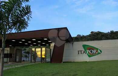 Imagem: O terreno possui 750m² de Área e está localizado em Atibaia