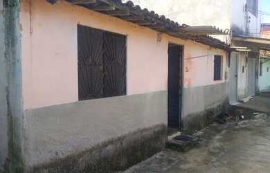 Imagem: A casa possui 2 Dormitórios, 1 Banheiro, 60m² de Área e