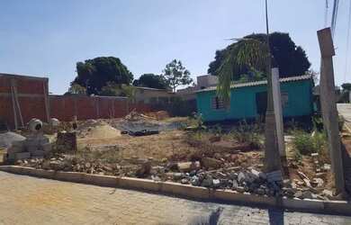 Imagem: A casa em condomínio possui 1 Dormitório, 1 Banheiro, 340m²