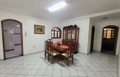 Imagem 8: Casa triplex com churrasqueira e piscina em Novo México