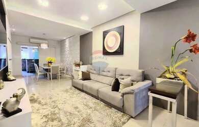 Imagem: A casa à venda possui 1 Dormitório, 5 Banheiros, 2 Vagas na