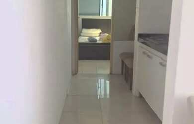 Imagem: O apartamento possui 1 Dormitório, 1 Banheiro, 1 Vaga na garagem