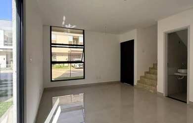 Imagem: A casa em condomínio possui 4 Dormitórios, 3 Banheiros, 2