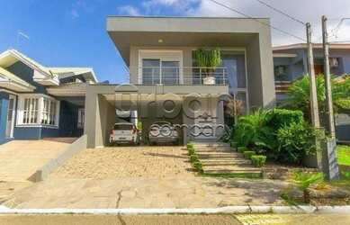 Imagem: A casa em condomínio possui 3 Dormitórios, 3 Banheiros, 2