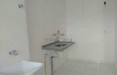 Imagem 7: Oportunidade - Apartamento - Condomínio Residencial Colinas do Paratehy...