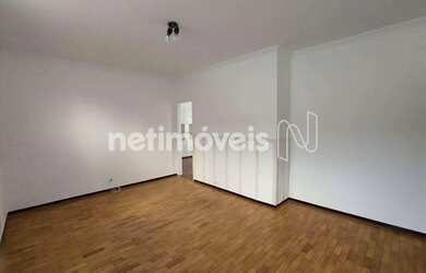 Imagem: O apartamento possui 4 Dormitórios, 2 Banheiros, 1 Vaga na