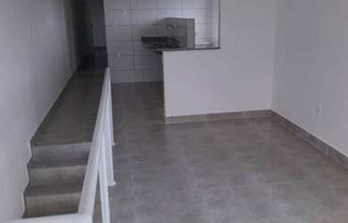 Imagem: A casa possui 2 Dormitórios, 1 Banheiro, 1 Vaga na garagem