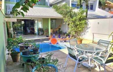 Imagem: A casa em condomínio possui 4 Dormitórios, 5 Banheiros, 2