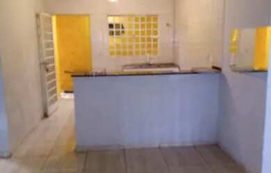 Imagem 2: Alugo casa. 60m² de Área, 2 Vagas na garageme2 Dormitórios